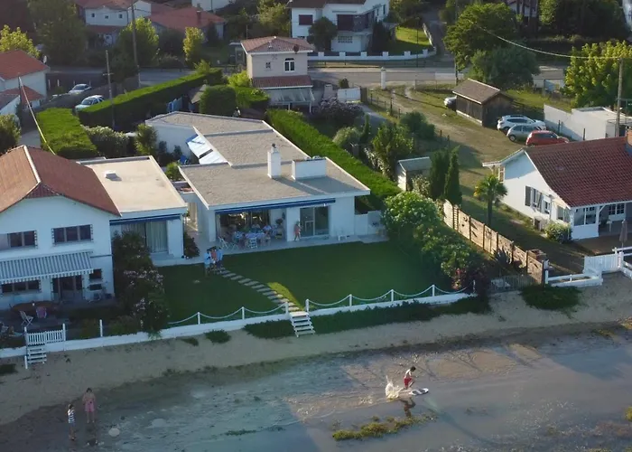 De Mer, Premiere Ligne, Et Piscine